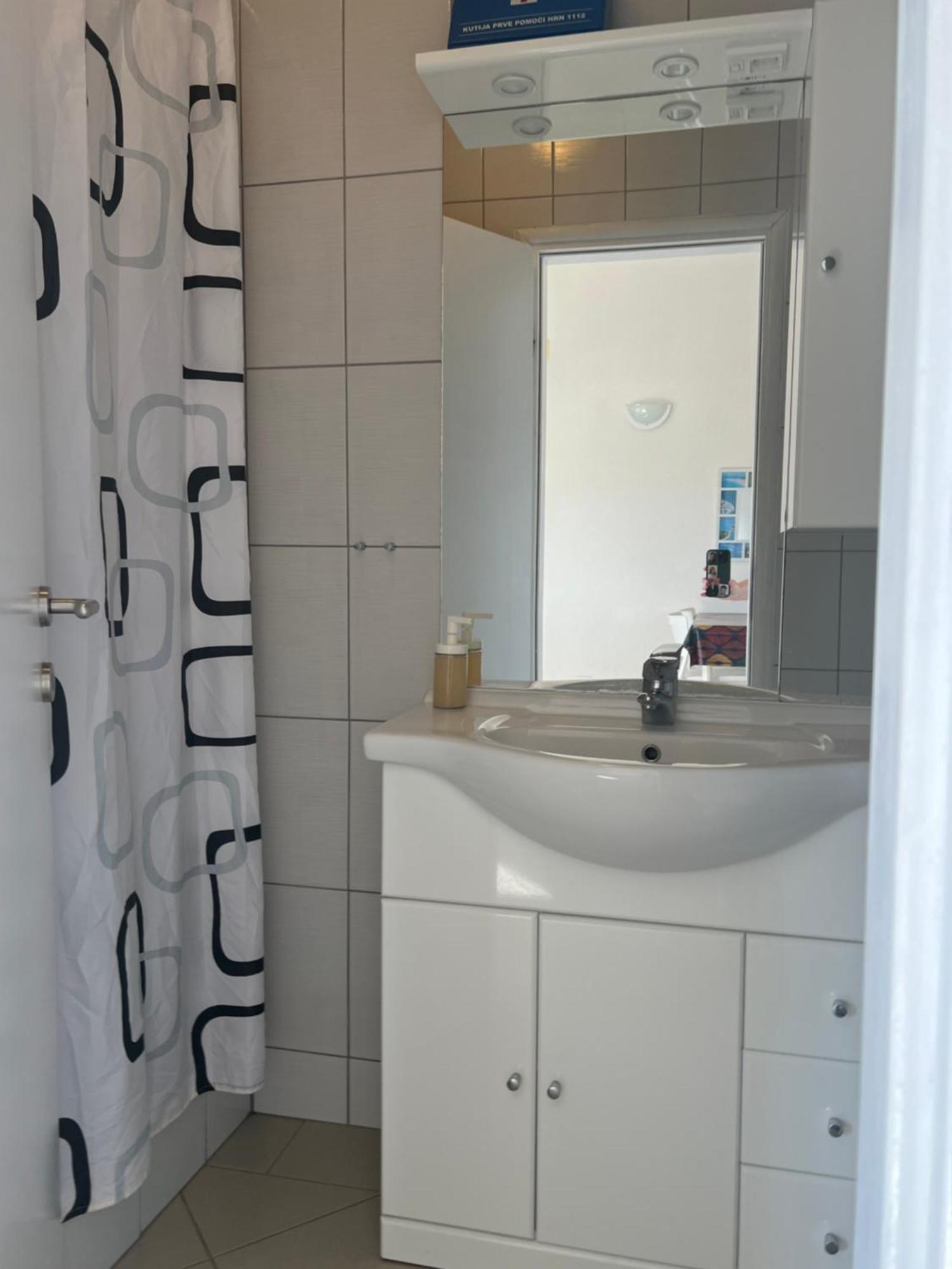 Apartment Vrata Velebita Karlobag Chambre photo